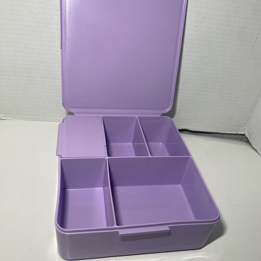POTTERY BARN KIDS Bento Lunch Box Container Storage Lilac Color EUC